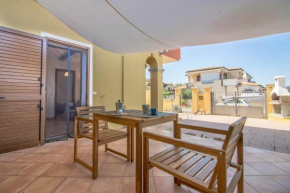 Apartment near the Hospital & Sea with Parking!